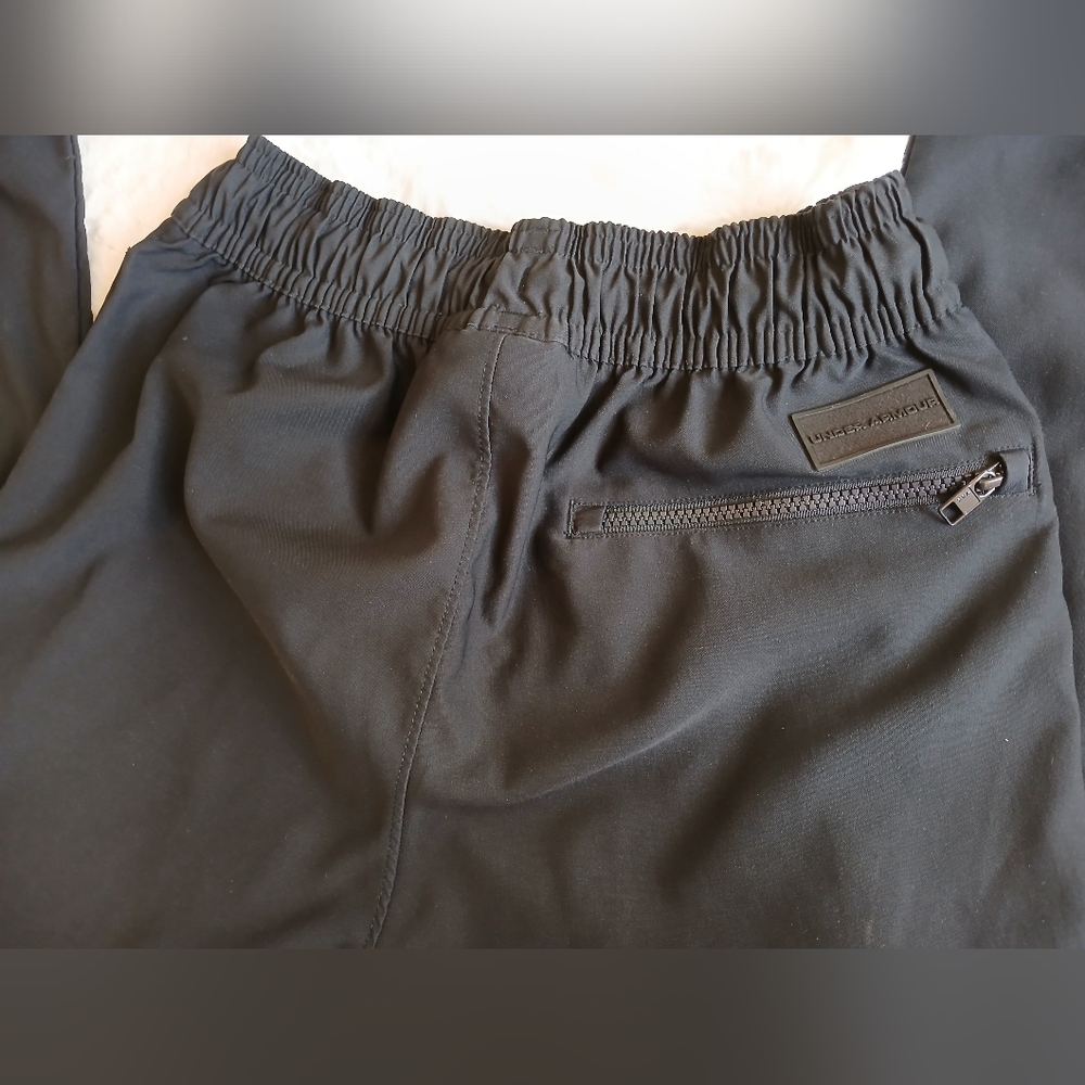 Under Armour Black Jogger Pants - Picture 11 of 16